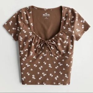 Brown floral cinched hollister top